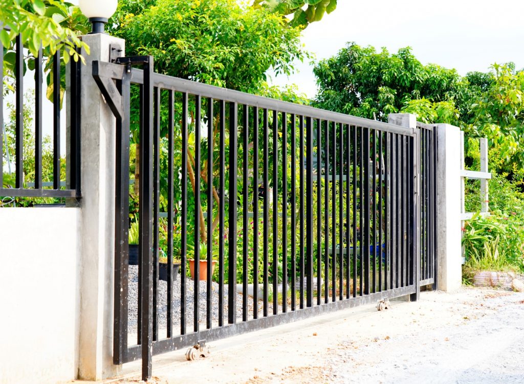 Sliding metal door gate